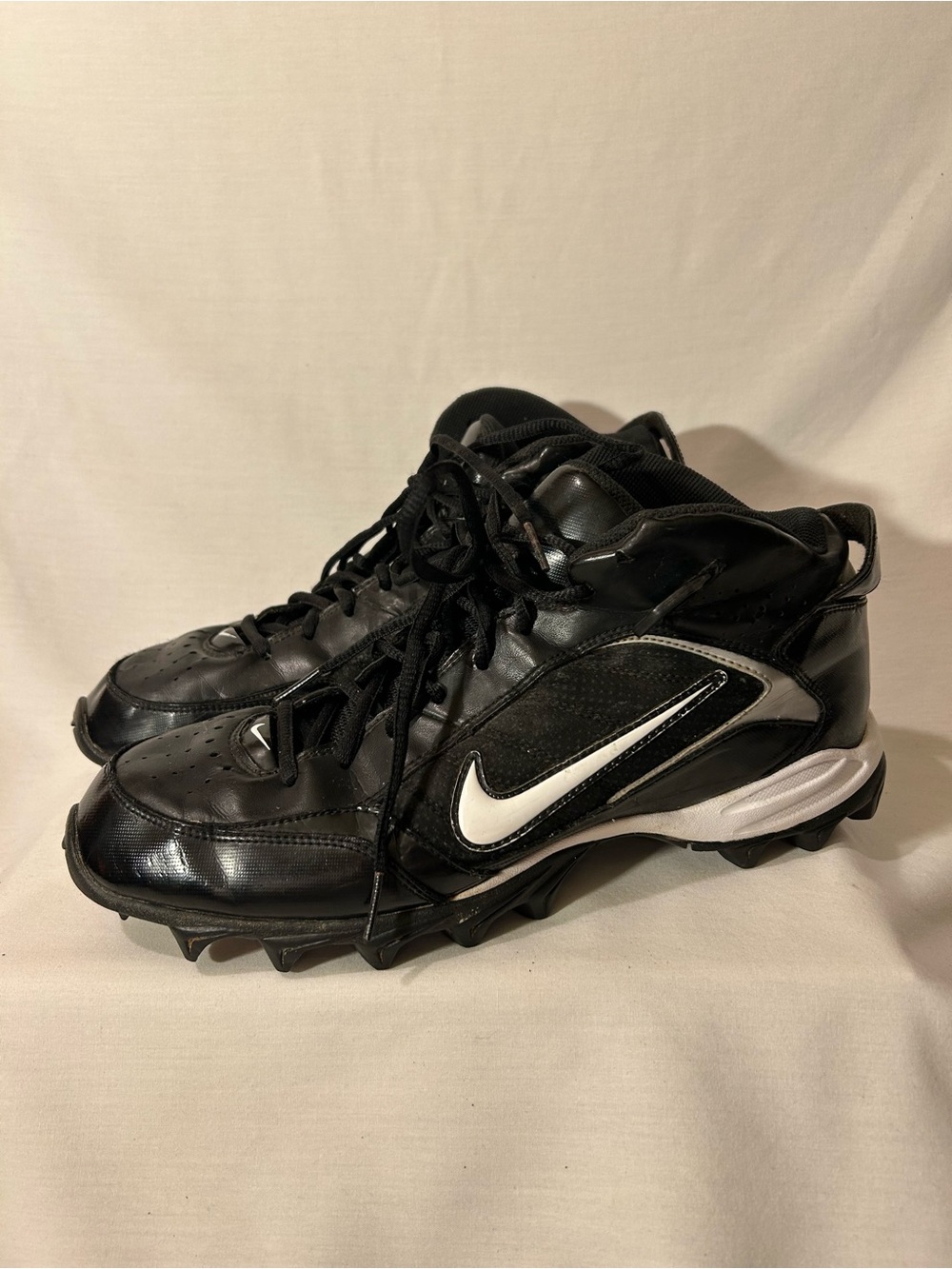 Nike Land Shark Mid Football Cleats Black White Men's Size 9.5 318728-011